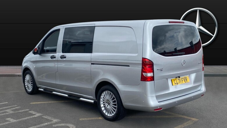Mercedes-Benz Vito L2 Diesel Rwd 116CDI Premium Crew Van 9G-Tronic